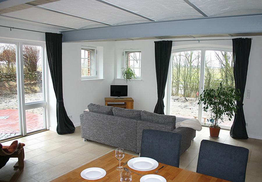 Sitzecke mit Fernseher
